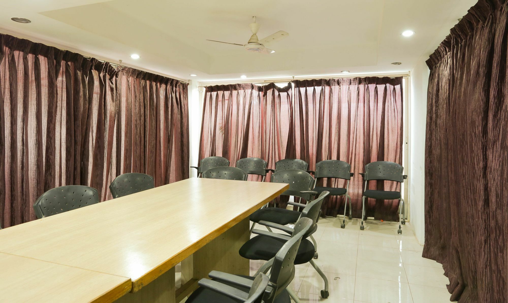 Itsy Hotels Hill View Ex Pune Ngoại thất bức ảnh
