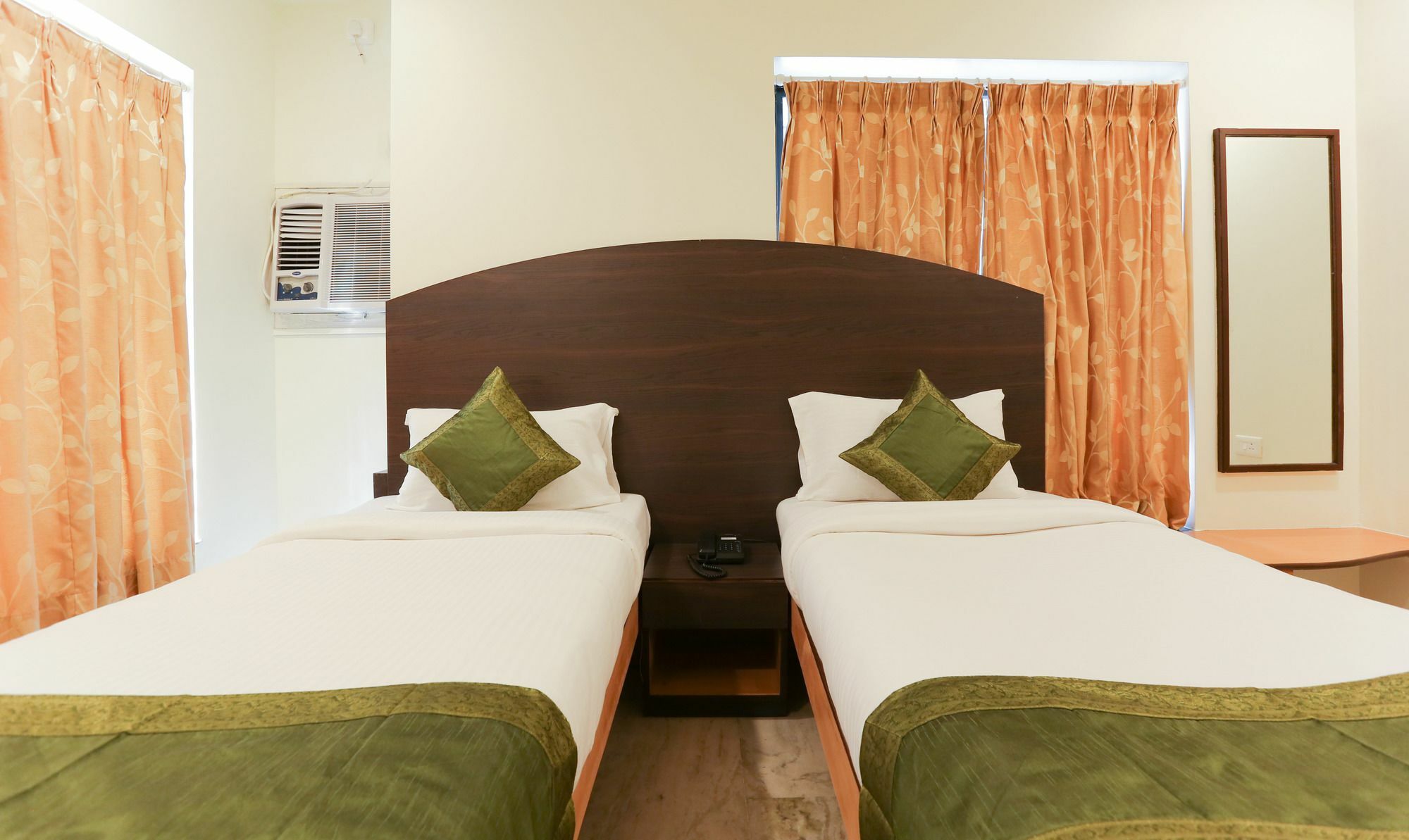 Itsy Hotels Hill View Ex Pune Ngoại thất bức ảnh