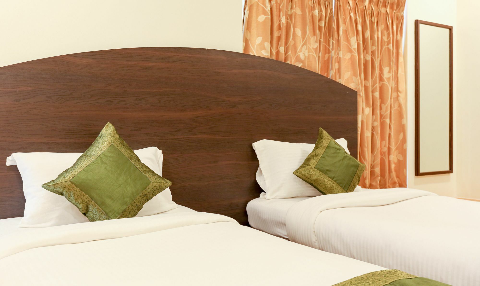 Itsy Hotels Hill View Ex Pune Ngoại thất bức ảnh