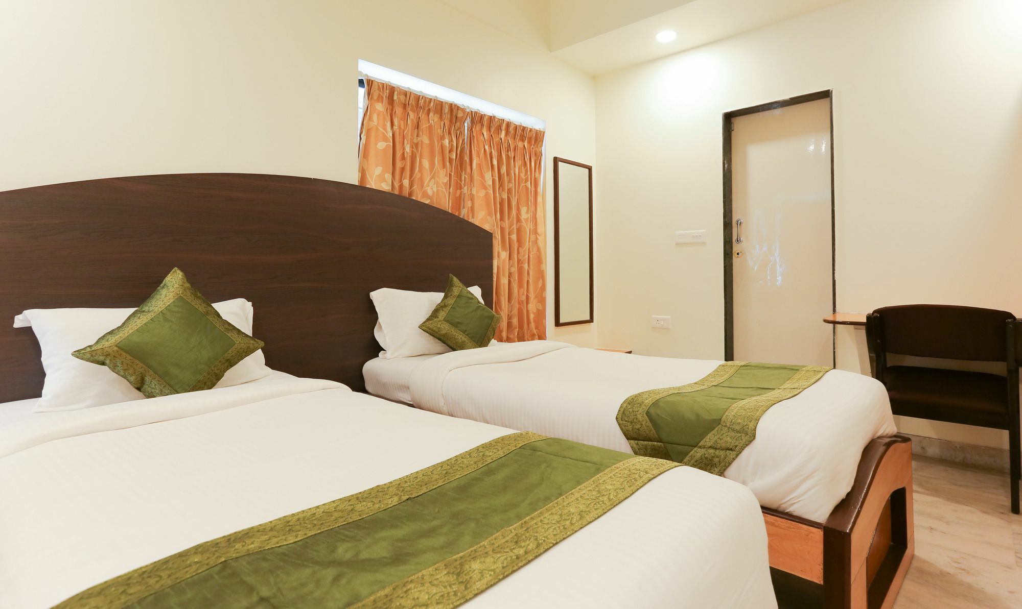 Itsy Hotels Hill View Ex Pune Ngoại thất bức ảnh