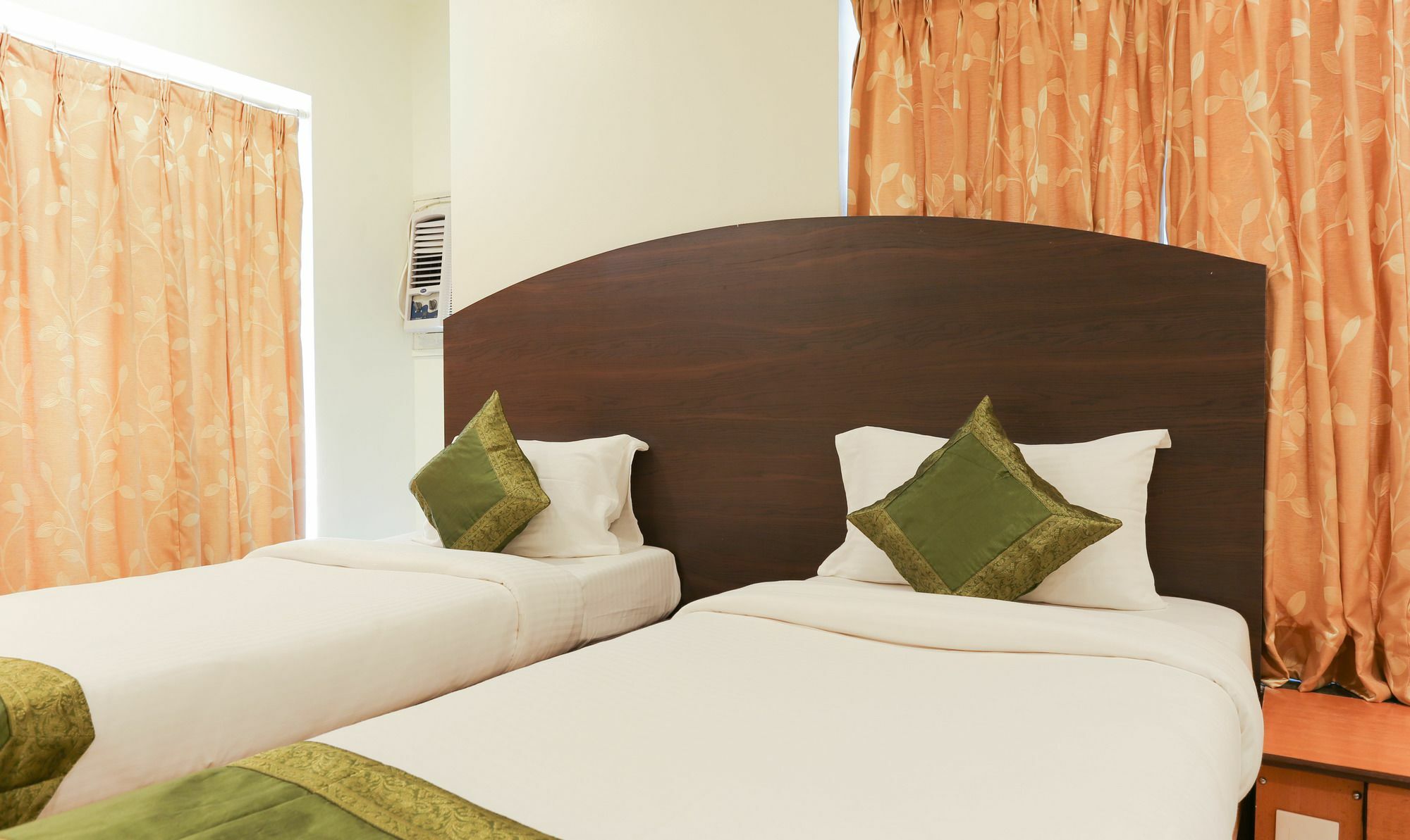 Itsy Hotels Hill View Ex Pune Ngoại thất bức ảnh
